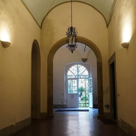 Loft Moderno Ubicato Nel Centro Storico Di Lucca Apartment Luaran gambar